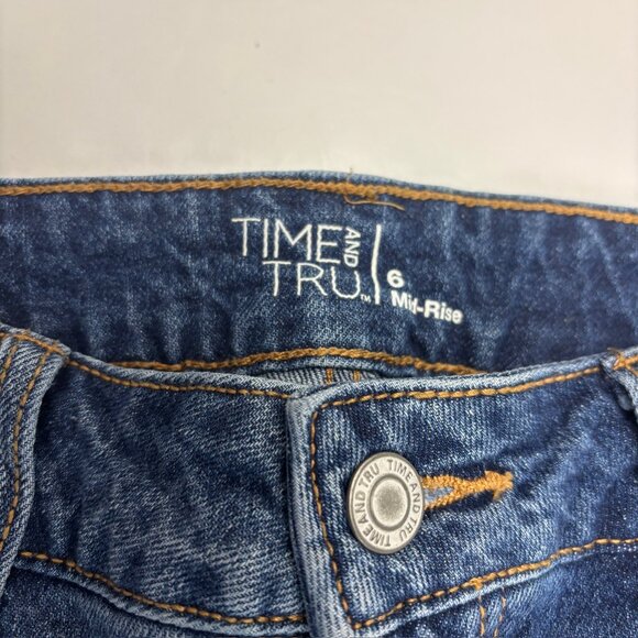 Time And tru Mid Rise Raw Hem Distressed Cuffed Boyfriend Women size 6 Blue jean - Picture 2 of 4